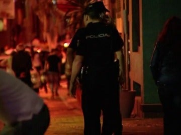 Frame 12.622066 de: Una mujer de 24 años, herida en estado grave tras ser atacada con arma blanca en Las Palmas de Gran Canaria