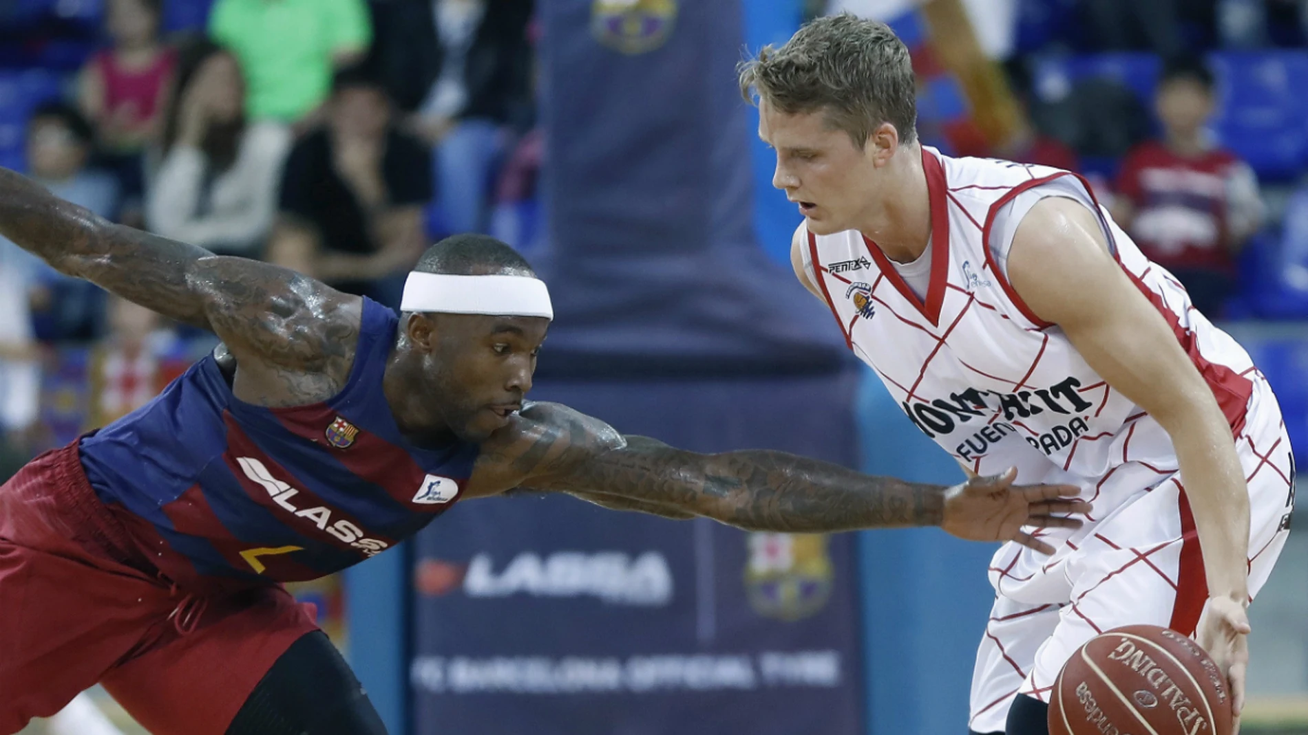 Rice puja por un balón Rice puja por un balón