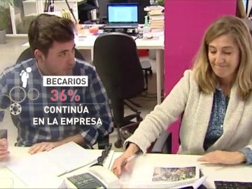 Frame 26.499555 de: La mitad de los 80.000 becarios en España no cobran nada por su trabajo