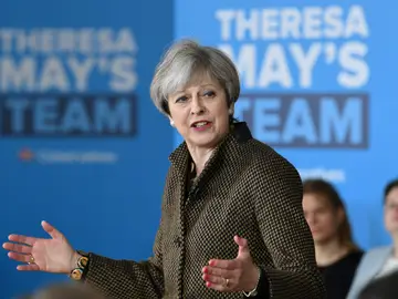 Theresa May durante su discurso de campaña en Londres Theresa May durante su discurso de campaña en Londres