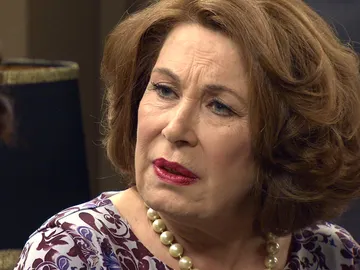 Ana María no puede ni imaginarse qué tiene que contarle Marta Ana María no puede ni imaginarse qué tiene que contarle Marta