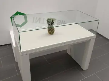 La piña que acabó formando parte de la exposición La piña que acabó formando parte de la exposición