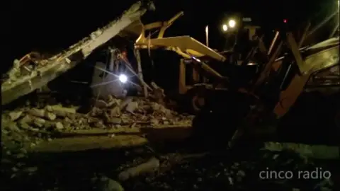 Frame 24.434987 de: Al menos 14 muertos al explotar un almacén de pirotecnia en México Frame 24.434987 de: Al menos 14 muertos al explotar un almacén de pirotecnia en México