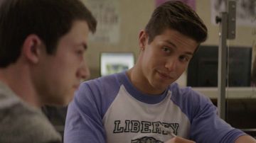 Brandon Larracuente en 'Por 13 razones'