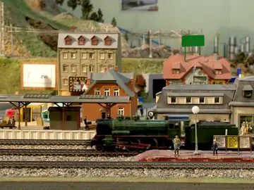 Patxi López avisa en un vídeo de un "choque de trenes" en el PSOE Patxi López avisa en un vídeo de un "choque de trenes" en el PSOE