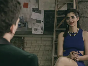 Alba Flores habla con Jaime Lorente sobre los billetes que fabrican en ‘La casa de papel’ Alba Flores habla con Jaime Lorente sobre los billetes que fabrican en ‘La casa de papel’