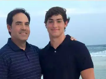 Brad y su padre Brad y su padre