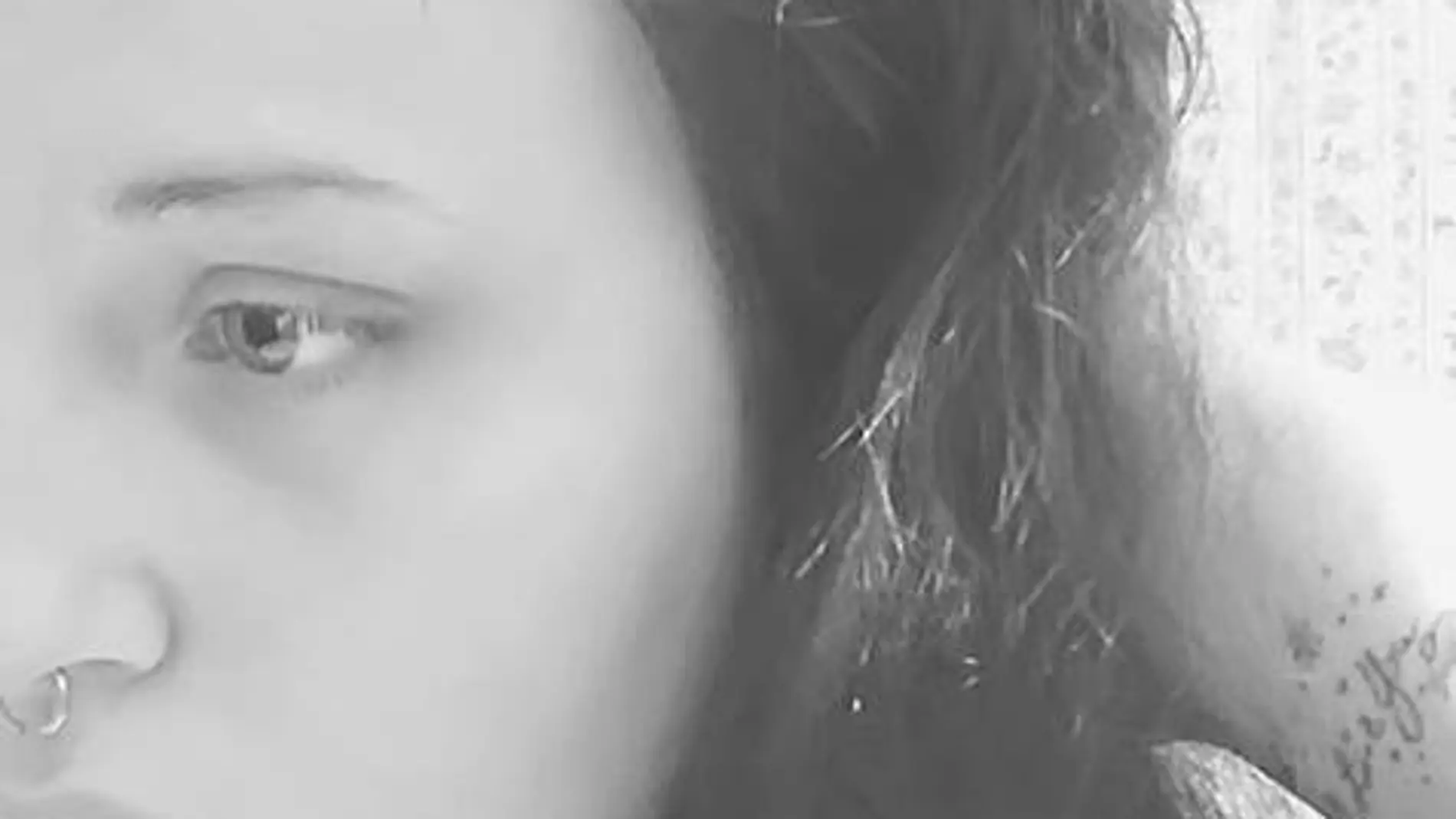 Katelyn se cepilla el pelo por primera vez en un mes debido a la depresión que padece Katelyn se cepilla el pelo por primera vez en un mes debido a la depresión que padece