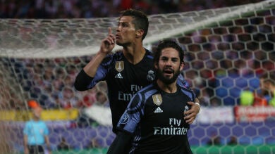 Cristiano Ronaldo mandó callar al Calderón en el gol de Isco