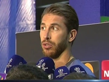 Sergio Ramos, en la zona mixta del Calderón