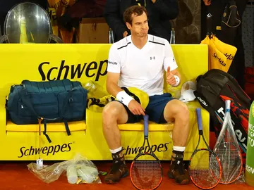 Andy Murray, durante un descanso de su partido contra Coric Andy Murray, durante un descanso de su partido contra Coric