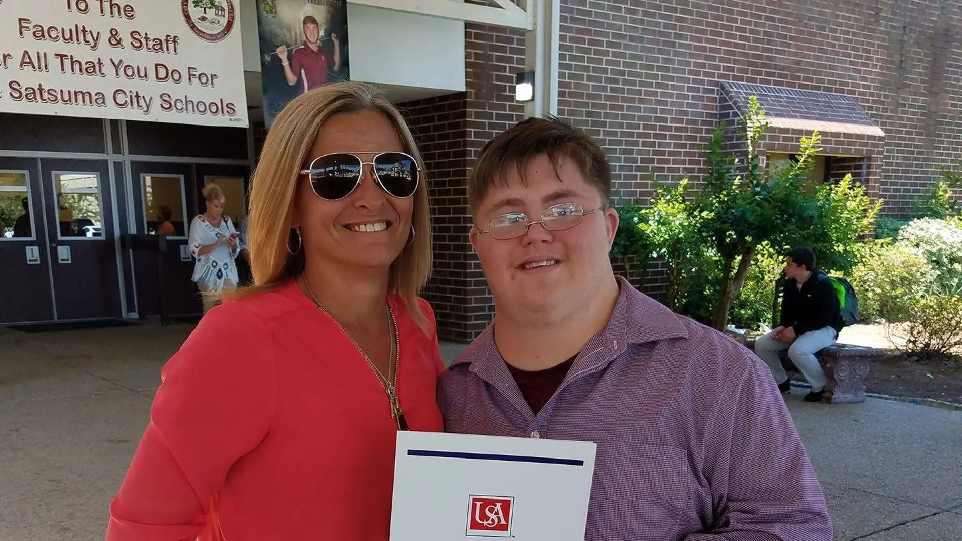 Heather y su hijo Griffith Heather y su hijo Griffith