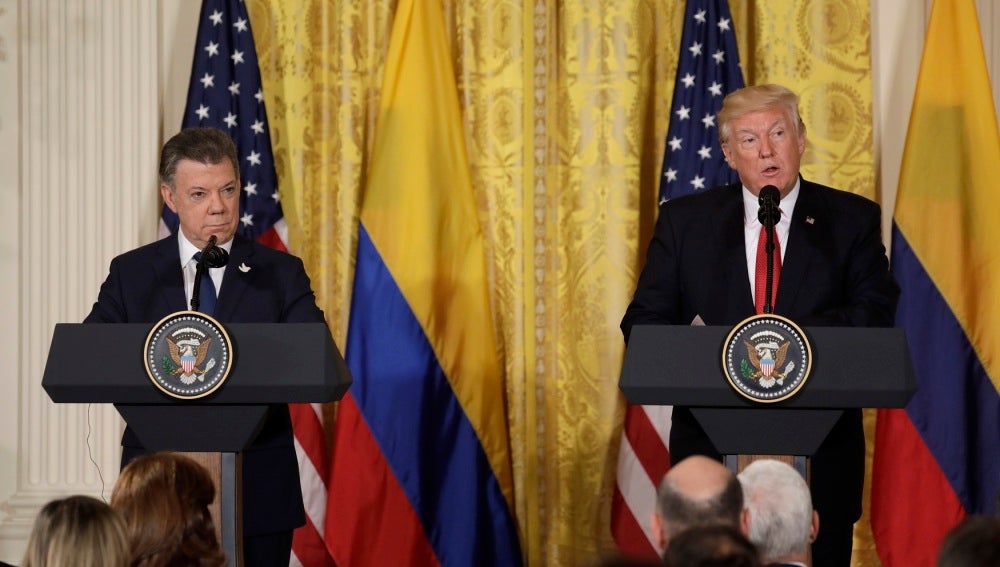 Donald Trump junto a Juan Manuel Santos