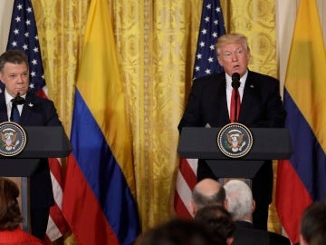 Donald Trump junto a Juan Manuel Santos