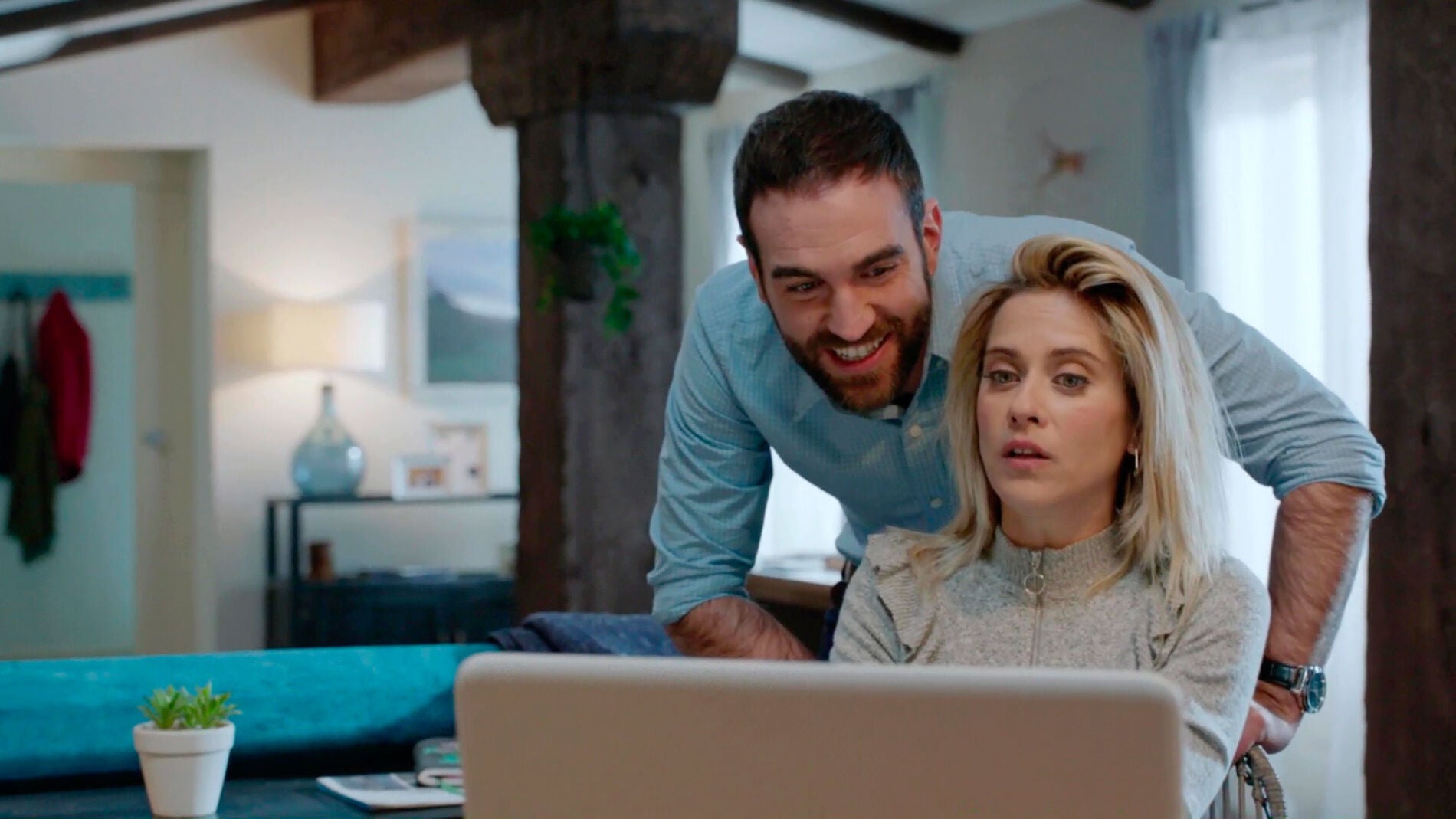 Dolores, a punto de meter la pata con el embarazo de Carmen