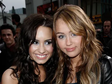 Miley Cyrus y Demi Lovato Miley Cyrus y Demi Lovato