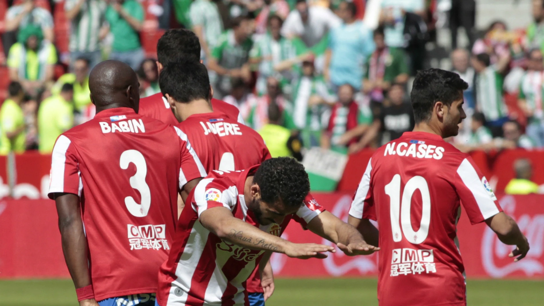 Los jugadores del Sporting celebran un gol Los jugadores del Sporting celebran un gol