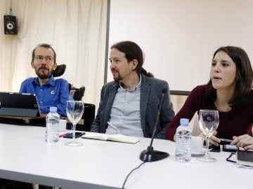 Los líderes de Podemos, Pablo Iglesias, Pablo Echenique e Irene Montero