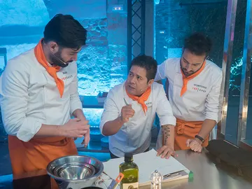 Manu y Montoro ayudan a Víctor en la final de 'Top Chef' Manu y Montoro ayudan a Víctor en la final de 'Top Chef'