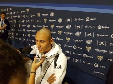 Keylor Navas, ya rapado en rueda de prensa