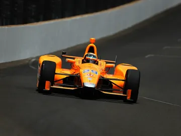 Fernando Alonso rueda en el óvalo de Indianápolis Fernando Alonso rueda en el óvalo de Indianápolis
