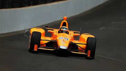 Fernando Alonso rueda en el óvalo de Indianápolis Fernando Alonso rueda en el óvalo de Indianápolis