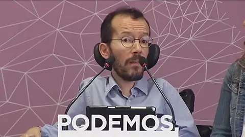 Frame 0.942291 de: Si el PSOE presenta una moción de censura, Podemos retirará la suya Frame 0.942291 de: Si el PSOE presenta una moción de censura, Podemos retirará la suya
