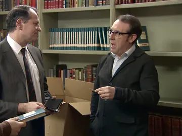 Pelayo se enfurece tras la visita del censor a la librería Pelayo se enfurece tras la visita del censor a la librería