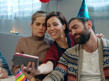 Gotzone organiza su propia fiesta sorpresa de cumpleaños Gotzone organiza su propia fiesta sorpresa de cumpleaños