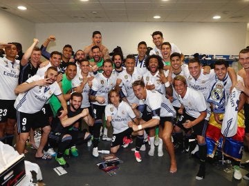 Fiesta en el vestuario del Real Madrid