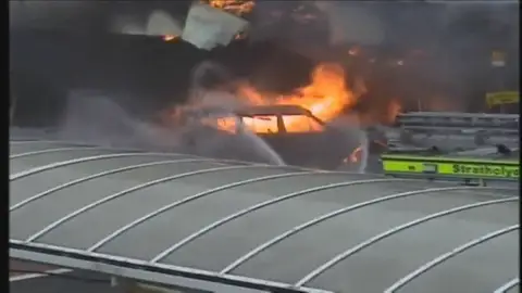 Frame 11.586914 de: El atentado en el Manchester Arena es el segundo más sangriento cometidos en el Reino Unido Frame 11.586914 de: El atentado en el Manchester Arena es el segundo más sangriento cometidos en el Reino Unido