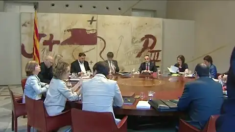 Frame 64.611554 de: El gobierno catalán enviará una carta a Rajoy para negociar los términos de la consulta Frame 64.611554 de: El gobierno catalán enviará una carta a Rajoy para negociar los términos de la consulta