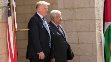 Donald Trump con Mahmud Abás