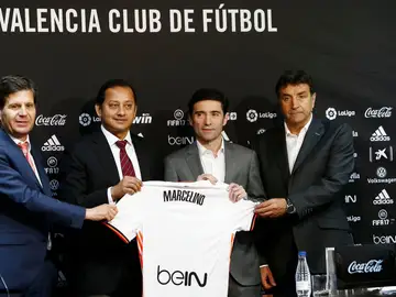 Marcelino, presentado con el Valencia Marcelino, presentado con el Valencia