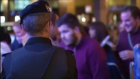 Frame 56.544149 de: ¿Cómo son las medidas de seguridad en los eventos multitudinarios en España? Frame 56.544149 de: ¿Cómo son las medidas de seguridad en los eventos multitudinarios en España?