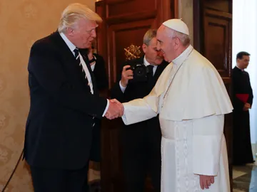 El Papa recibe a Donald Trump El Papa recibe a Donald Trump
