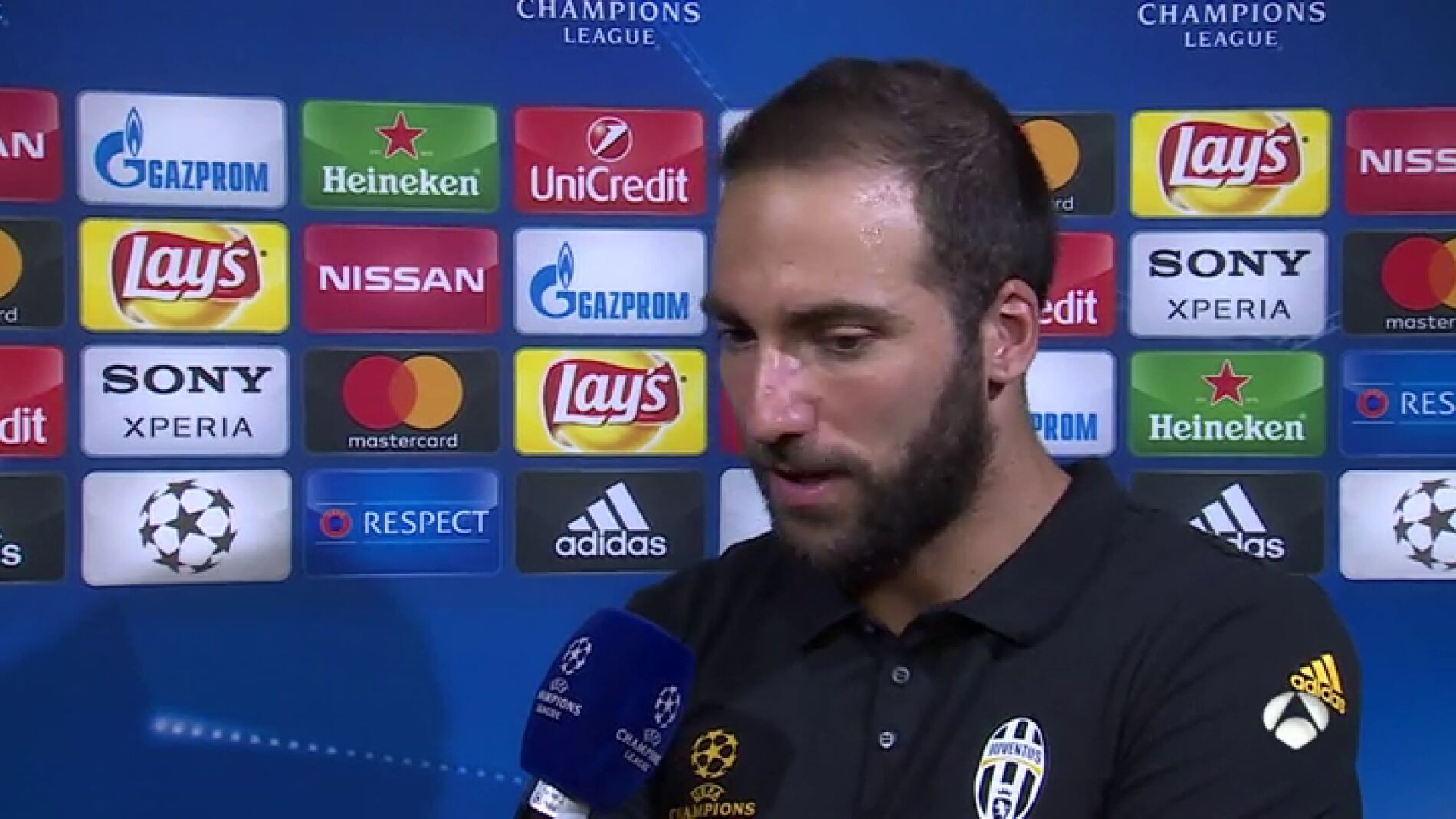 Frame 2.835714 de: Higua&iacute;n: "Esperemos que Sergio Ramos no nos marque en el minuto 90"