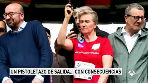 El primer ministro belga, Charles Michel, sufre sordera a causa del pistoletazo de salida que dio la princesa Astrid El primer ministro belga, Charles Michel, sufre sordera a causa del pistoletazo de salida que dio la princesa Astrid