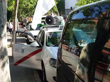 Taxis parados por la huelga en Madrid Taxis parados por la huelga en Madrid