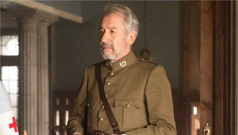 José Sacristán es Vicente Cánovas
