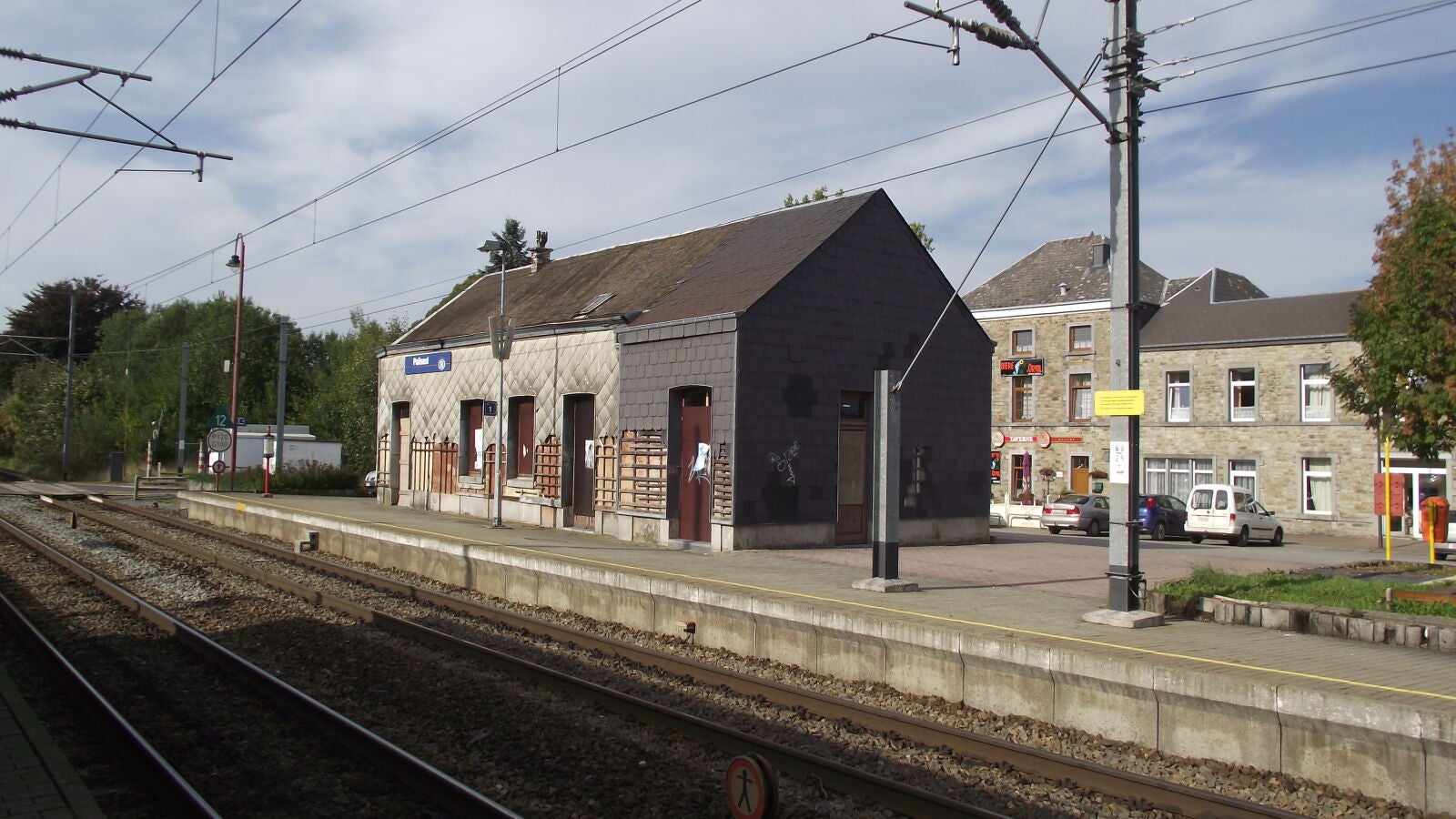 Una estación de tren belga, a la venta por un euro