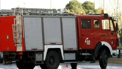 Foto de archivo de un coche de bomberos en Madrid Foto de archivo de un coche de bomberos en Madrid