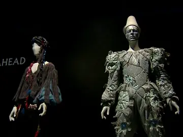 Frame 55.926245 de: Barcelona acoge una exposición sobre David Bowie Frame 55.926245 de: Barcelona acoge una exposición sobre David Bowie