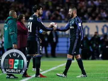 Morata entra al terreno de juego por Benzema Morata entra al terreno de juego por Benzema