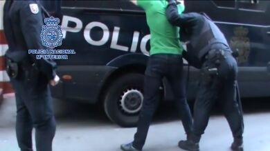 La Policía detiene a 16 personas por los disturbios previos al Atlético - Real Madrid de Champions