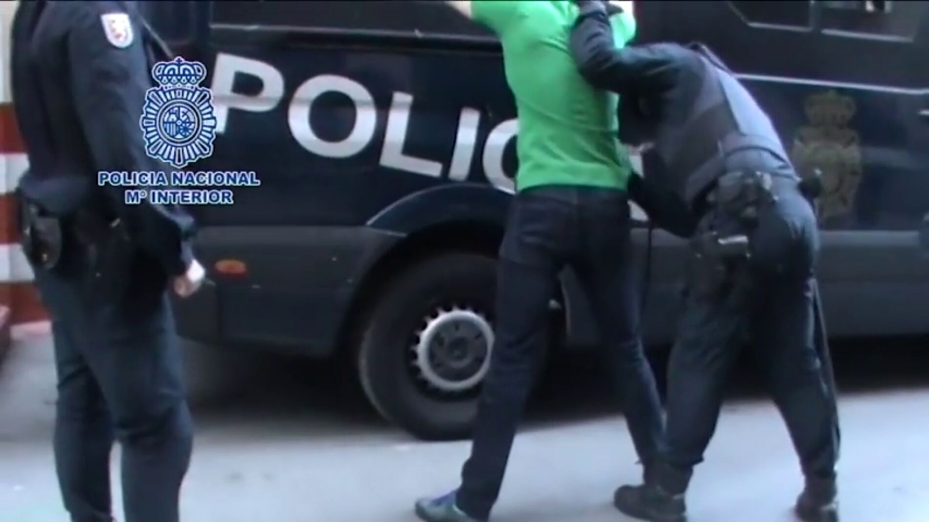 Frame 10.724437 de: Diecis&eacute;is detenidos por disturbios previos al &uacute;ltimo Atl&eacute;tico-Real Madrid