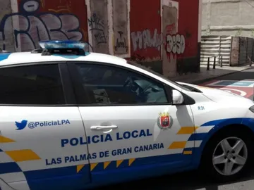 Coche de la policía local de Las Palmas de Gran Canaria Coche de la policía local de Las Palmas de Gran Canaria