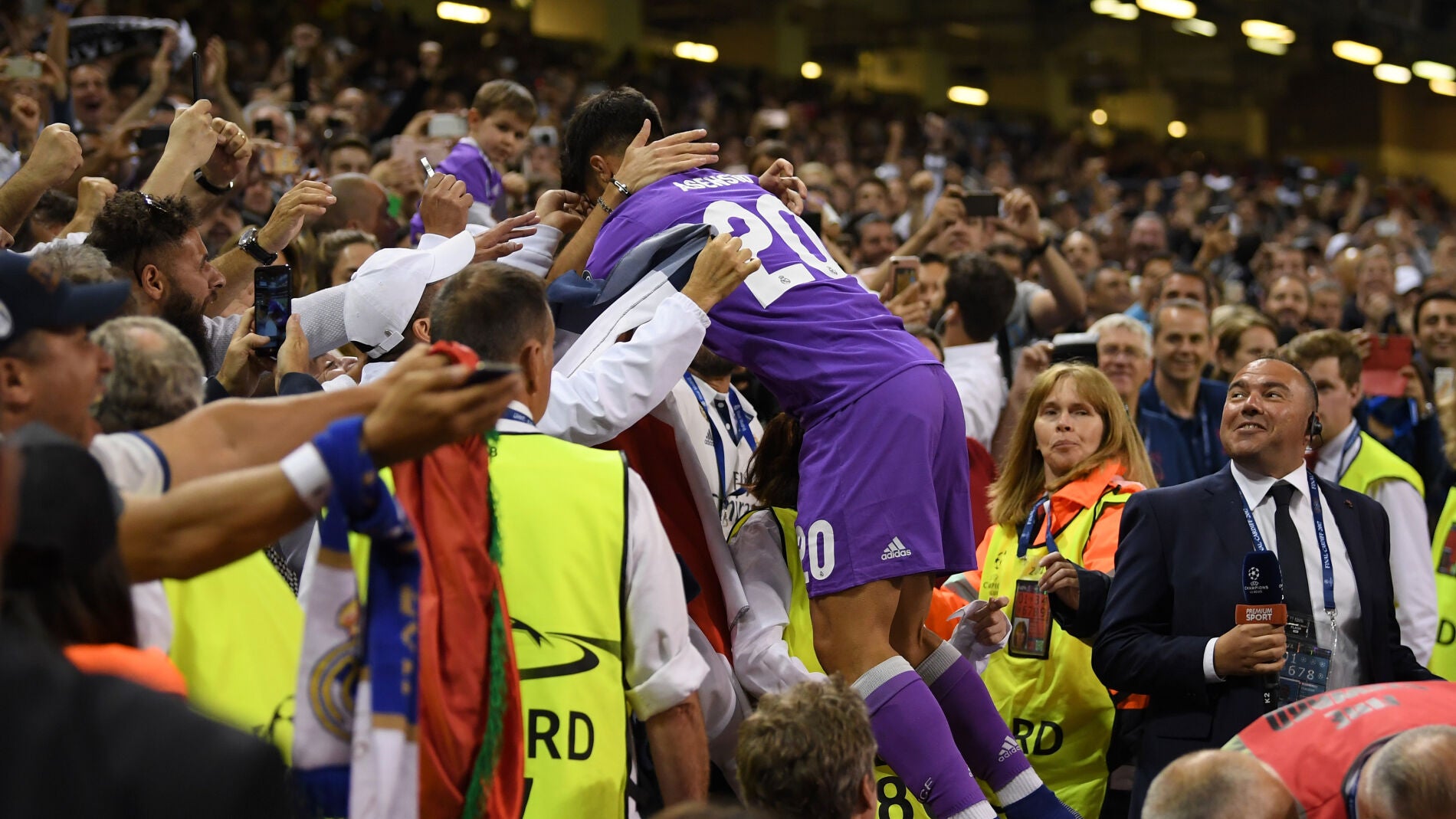 Marco Asensio celebra su gol a la Juventus