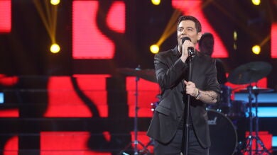 Fran Valenzuela enciende los versos como Alejandro Sanz con ‘Cuando nadie me ve’