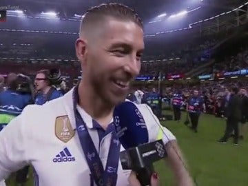 Frame 6.085325 de: Sergio Ramos, en directo con Florentino Pérez: "A ver si le aprieto un poquito"